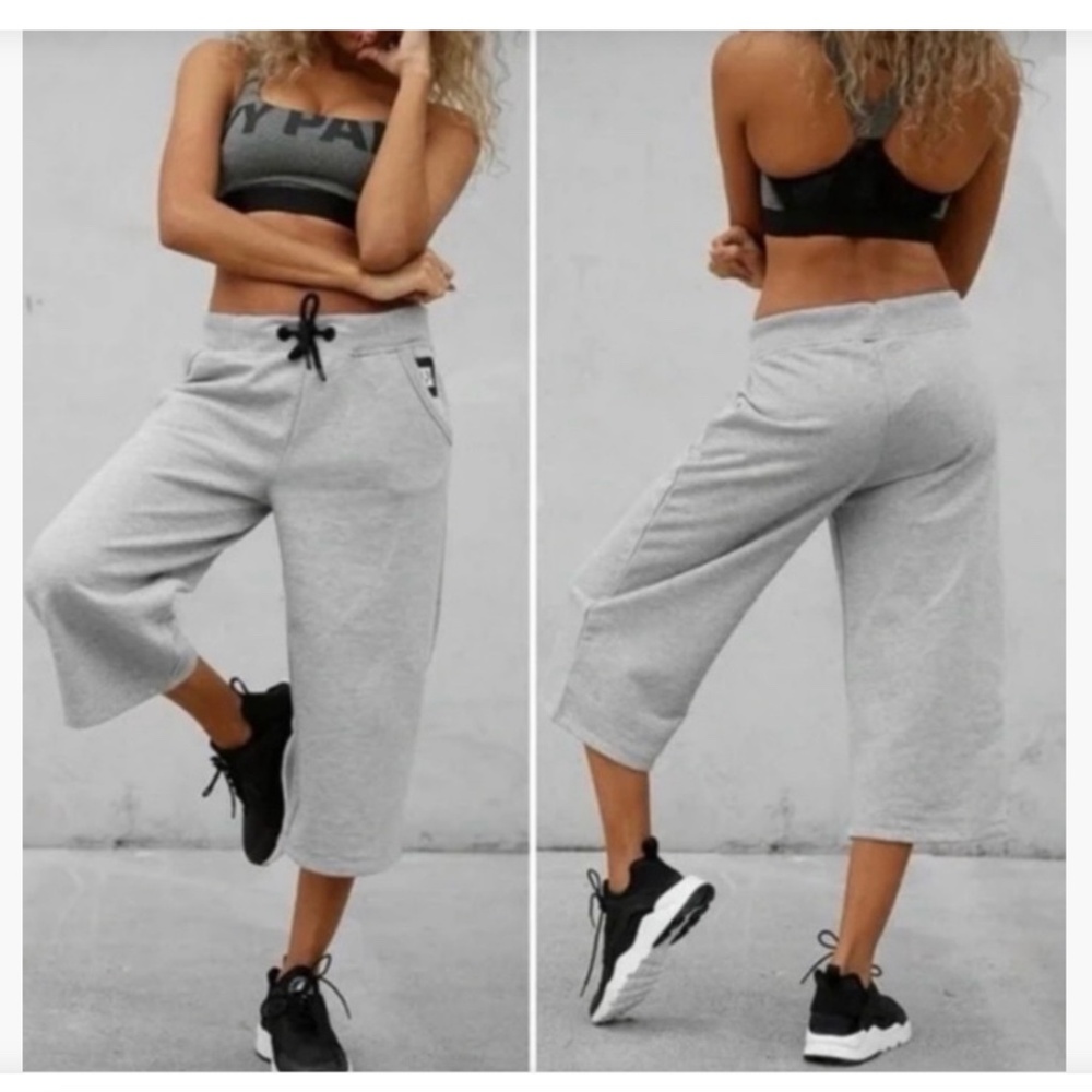 IVY PARK Beyoncé Capri Wide Leg Sweatpants Heather Grey Size XXS
